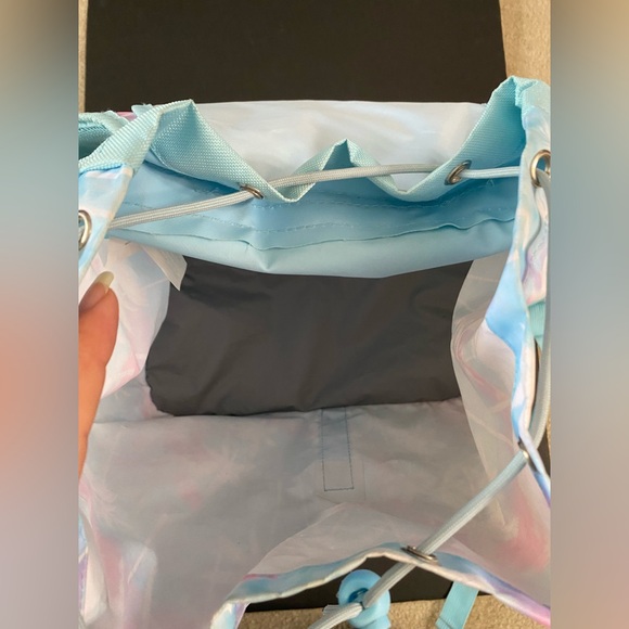 Tommy Bahama Kids 2-in-1 Tree Print Cooler Kids Backpack - Picture 2 of 12